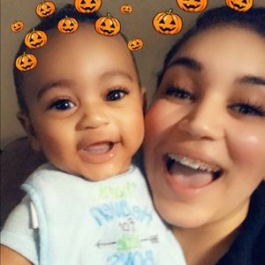 Meet your Posher, Alexandra